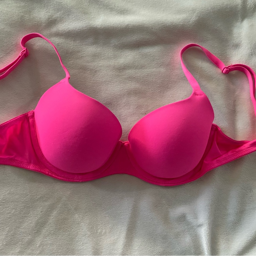 VS Pink neon pink bra size 34B
